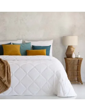 Edredón Caroline Fundeco tacto pluma 250 gr | Cama 135 y 150