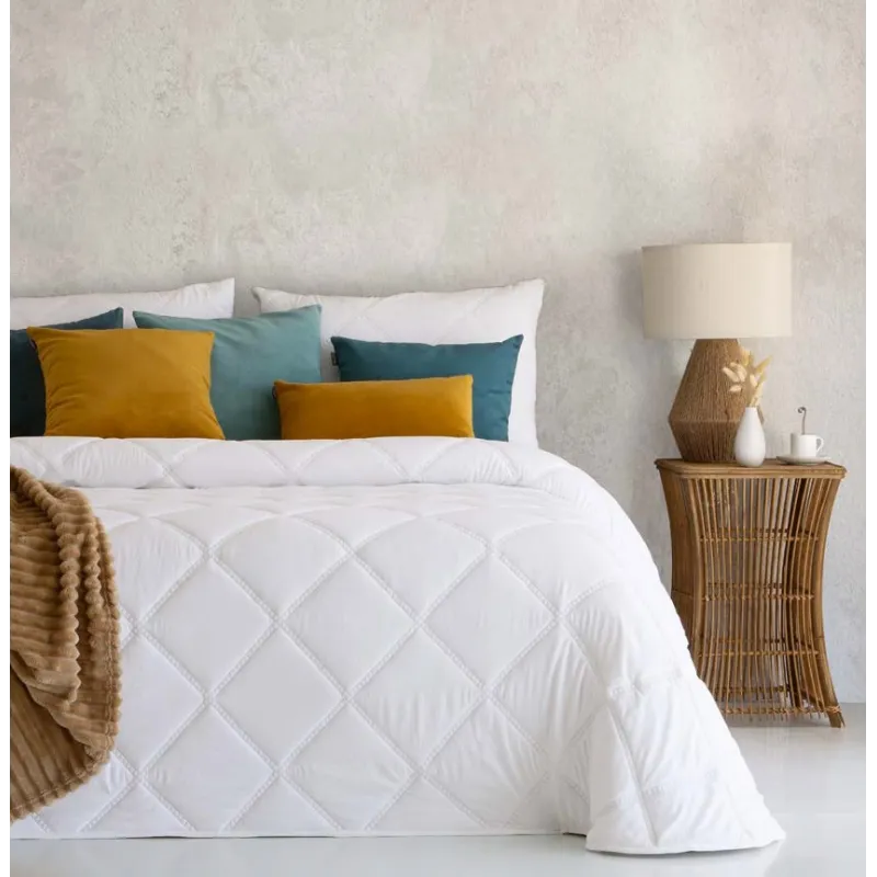 Edredón Caroline Fundeco tacto pluma 250 gr | Cama 135 y 150